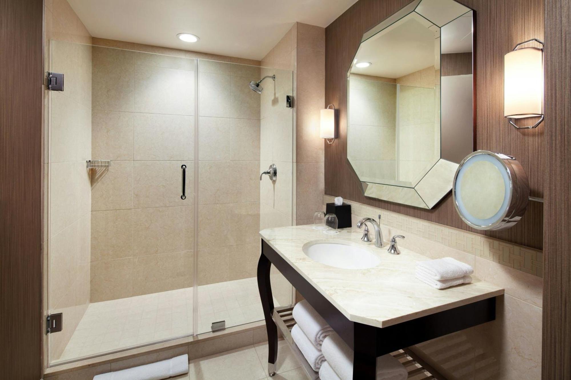 Sheraton Mckinney Bagian luar foto